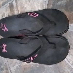 Fox sandals